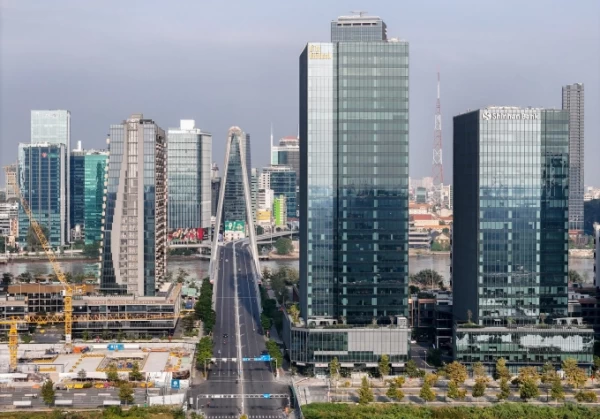 Khu vực Thủ Thiêm và cầu Ba Son nhìn về quận 1, TP HCM vào tháng 1/2025. Ảnh: Quỳnh Trần